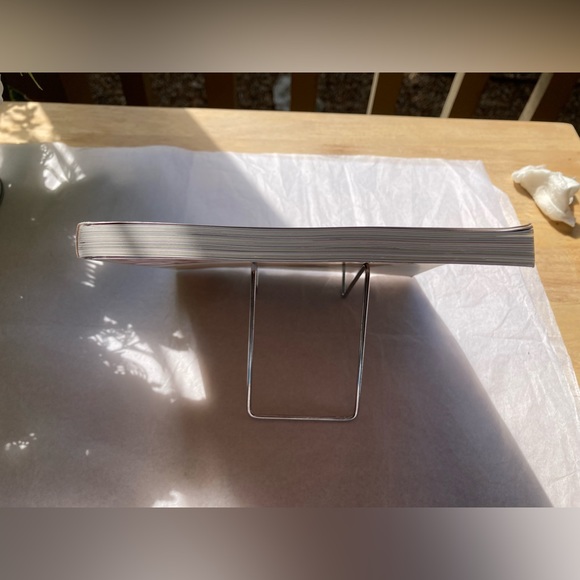 New DO YOU SPEAK SHOE LOVER BOOK - Picture 5 of 10